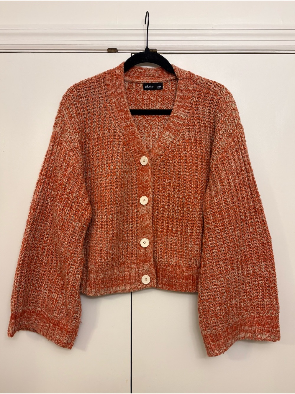 akaiv Marled Orange V-Neck Button Cardigan